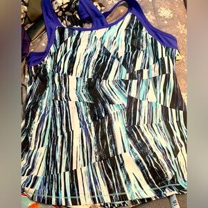 NWT - Idealogy Cool Collision Workout Shelf Bra Tank Size XL Orig $39 Sell $25